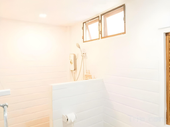 Bathroom 3, Baan Norn Plearn, Muang Chiang Rai