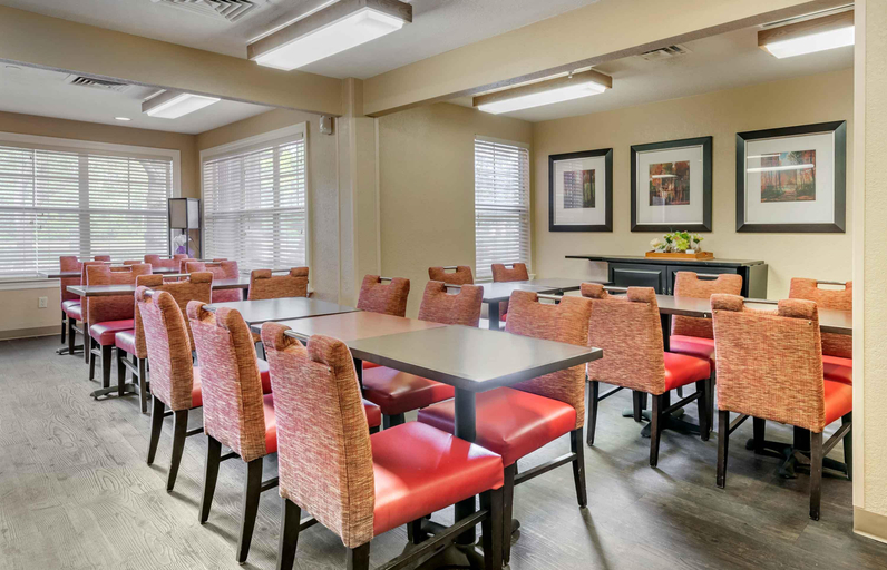 Food & Drinks 5, Extended Stay America Jacksonville - Deerwood Park, Duval