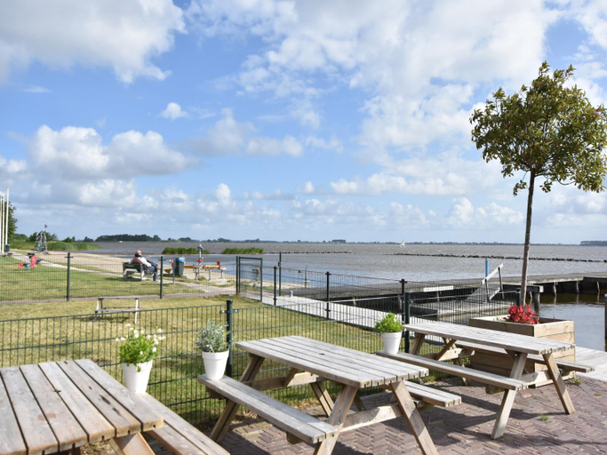 Others 4, Holiday Home in Balk near Frisian Lakes, Gaasterlân-Sleat