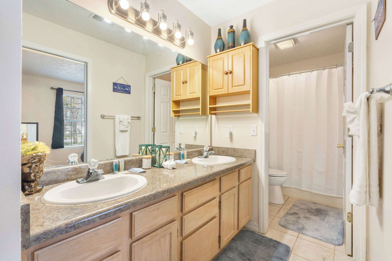 Bathroom 3, The Nautical Nook Charming Walk-in Condo for 4!, Taney