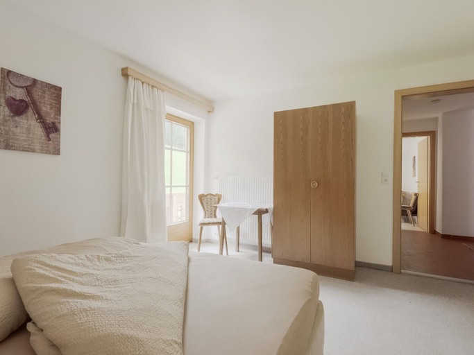 Bedroom 4, Lovely Apartment in Hainzenberg Next to Forest, Schwaz