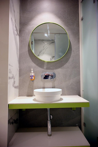Bathroom 4, Hotel Le Roi Express @ Karol Bagh , Delhi