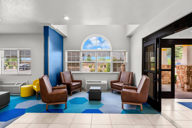 Public Area 2, Microtel Inn & Suites by Wyndham Searcy, White