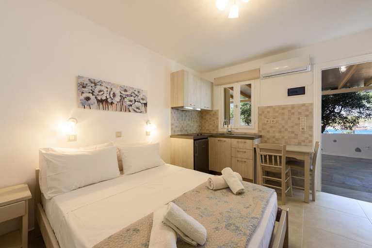 Bedroom 2, Sea Breeze Studios Paros III, South Aegean