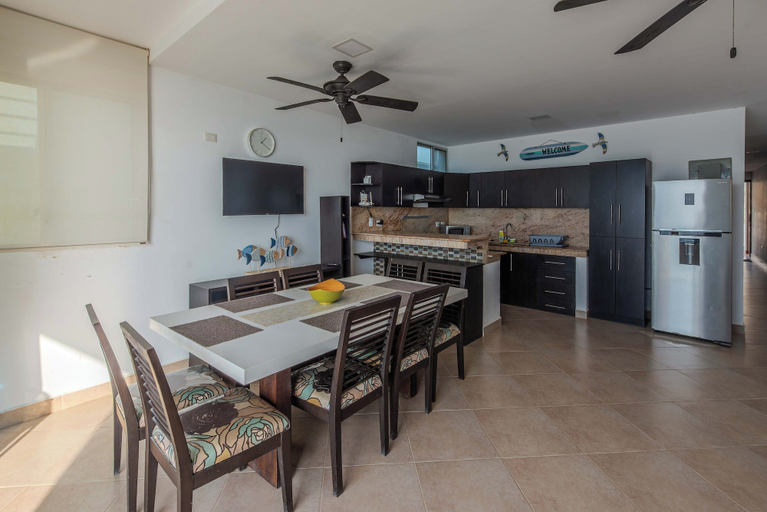 Private kitchen 5, SUIT BRISAMAR SANTA MARIANITA BeachManta, Manta