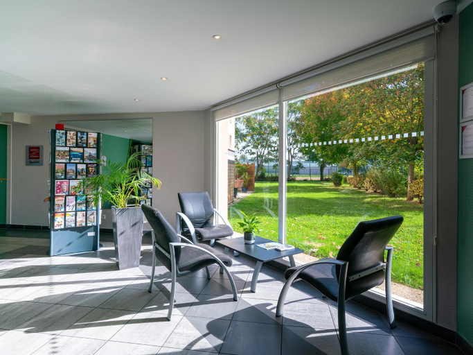 Public Area 2, Sejours and Affaires Caen Le Clos Beaumois, Calvados