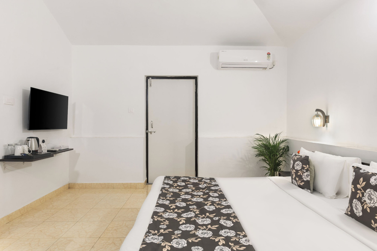 Room 2, 8fold by LaRiSa Siolim, North Goa