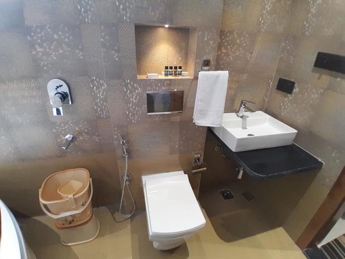 Bathroom 2, Hotel Moresta AC Room Restaurant and Bar, Ajmer