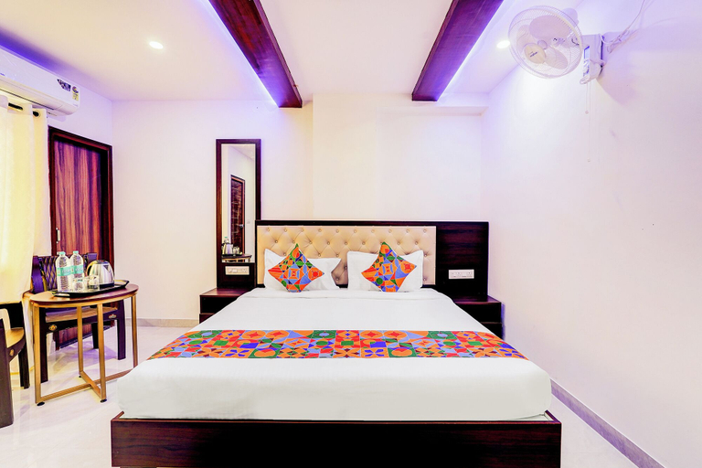 Room 5, FabHotel AR Daffodil Inn - Global Village, Bangalore