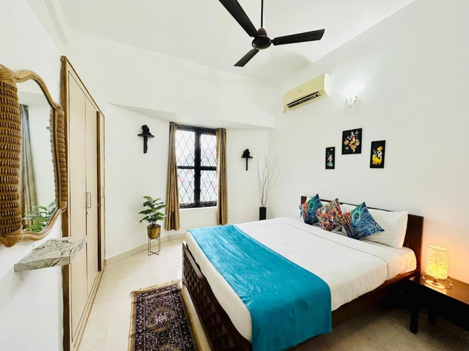 Bedroom 3, Serene Beautiful 4bhk Arpora baga Pool, North Goa
