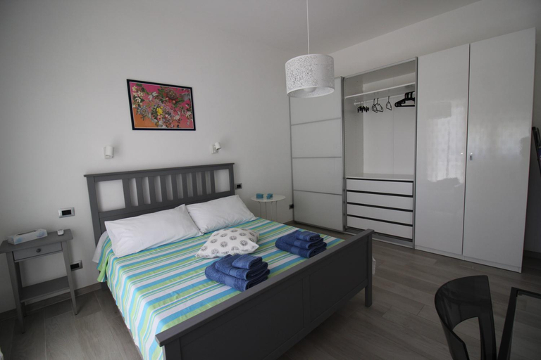 Bedroom 4, Appartamento Lungomare Toscanelli, Rome
