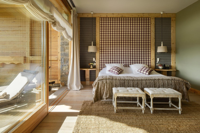 Bedroom 3, Hotel Vinas de Larrede, Huesca