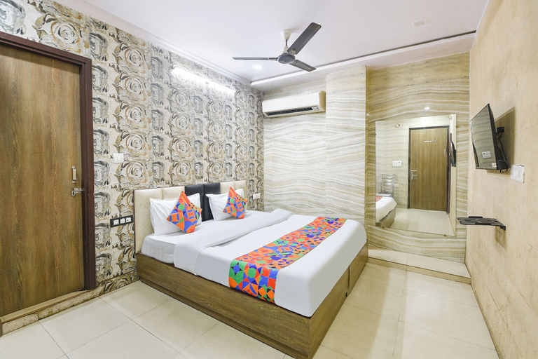 Room 1, Fabhotel Park View I, Delhi