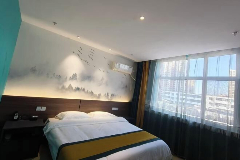 Bedroom 2, Yue Cheng Commercial Hotel, Hengshui