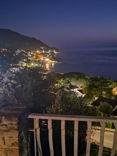 Others 4, Villa Bella Vista, Salerno