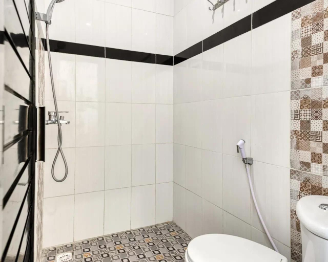 Bathroom 4, Dhita Kubu, Badung