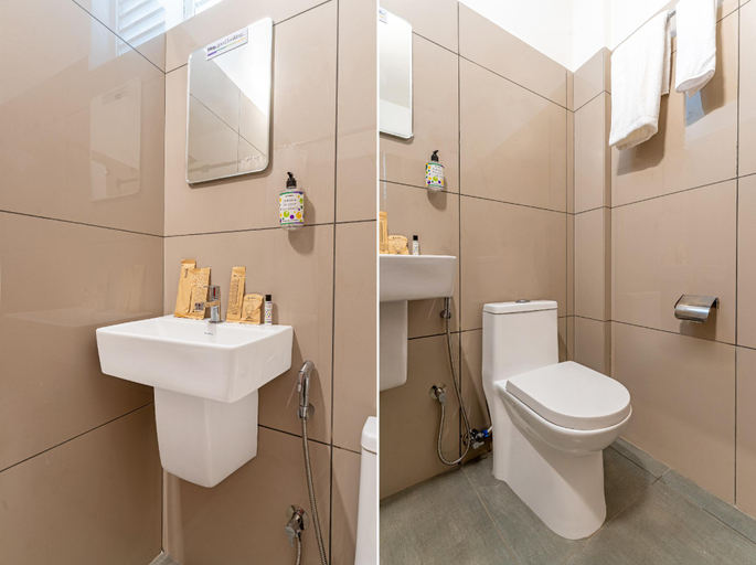 Bathroom 3, Treebo Urban Nest, Ernakulam