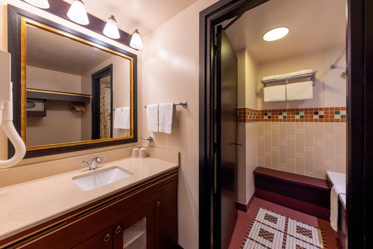 Bathroom 4, Disney'S Sequoia Lodge, Seine-et-Marne