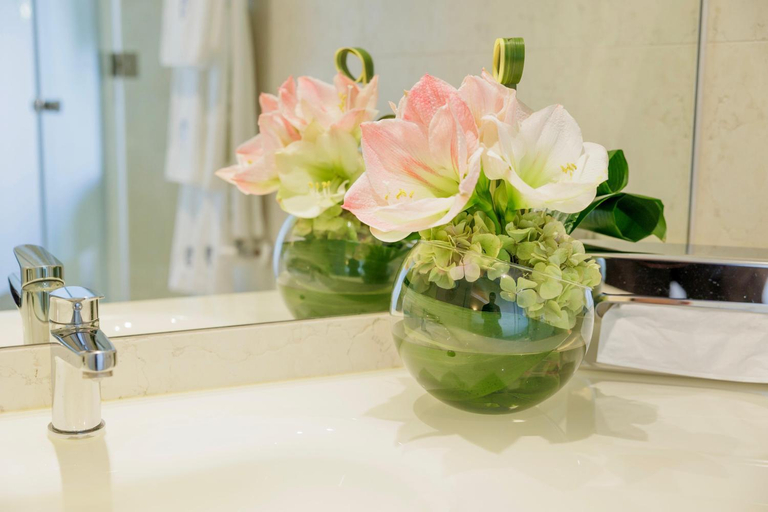 Bathroom 5, Hotel Greif Maria Theresia, Trieste