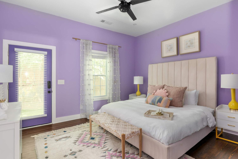 Bedroom 3, Violet Fizz, Atlanta
