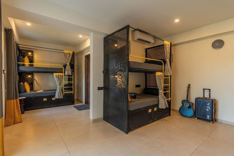 Room 4, The Hosteller Bam Goa Calangute, North Goa