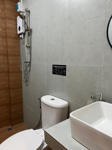 Bathroom 2, Inghome & Guesthouse, Mae Rim