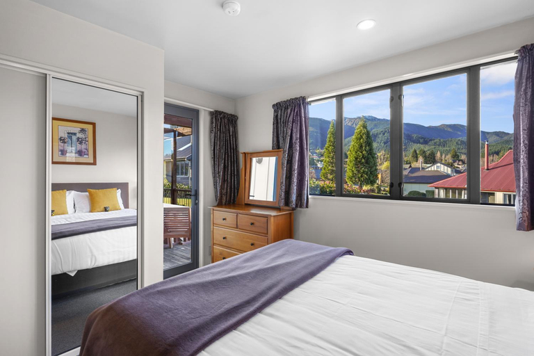 Bedroom 2, *** LAKE VILLA 466 ***, Hurunui