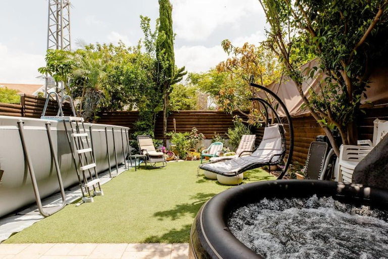 Others 2, Charming Unit with Pool and Great Amenities