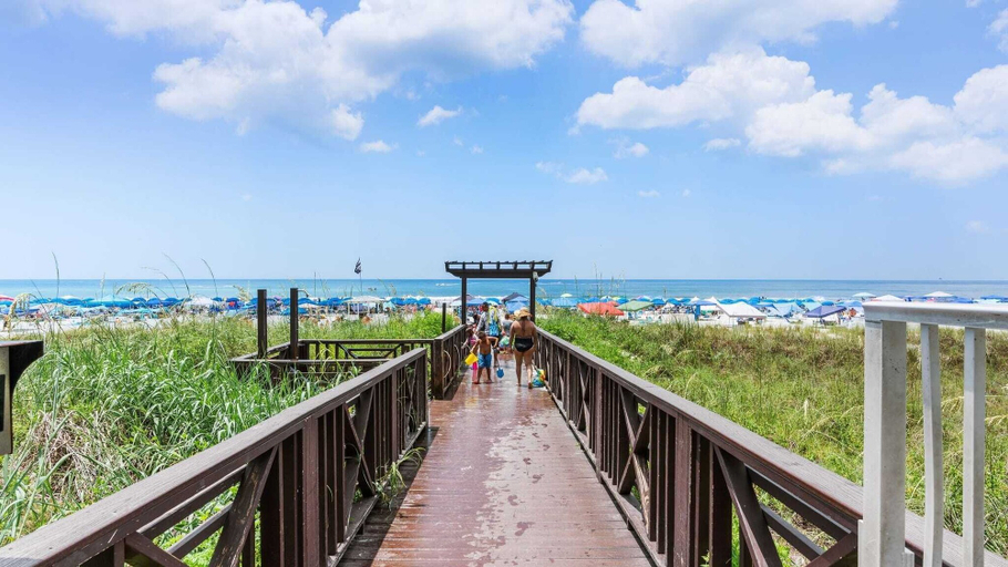 Interior 3, Beachfront Condo, Oceanview Balcony, Lagoon Pool Thomas Dr #2308 by Avantstay