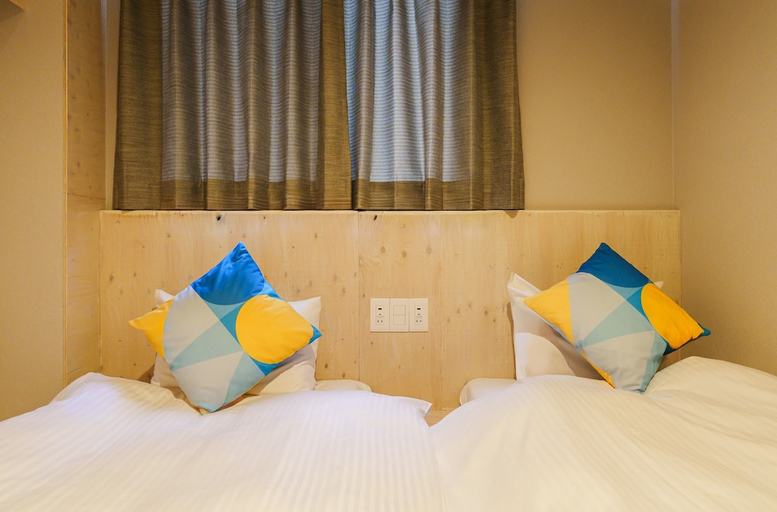 bedroom 11