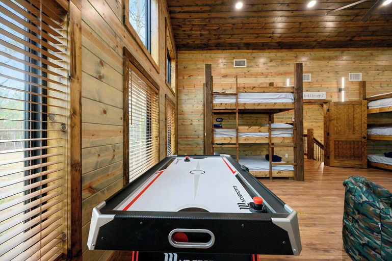 Game room 3, River Fork Retreat, Stay for 12, McCurtain