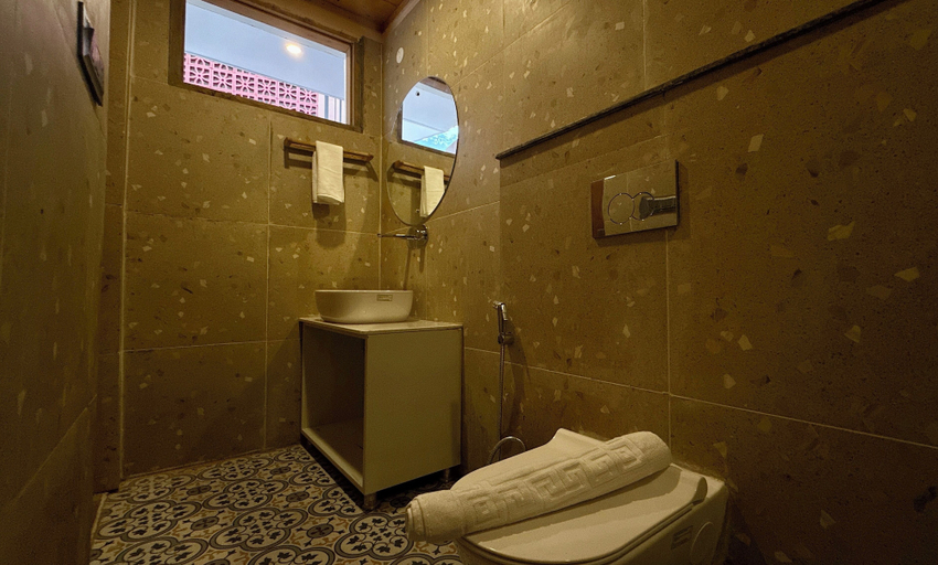 Bathroom 3, TerraTrek Billora, Almora