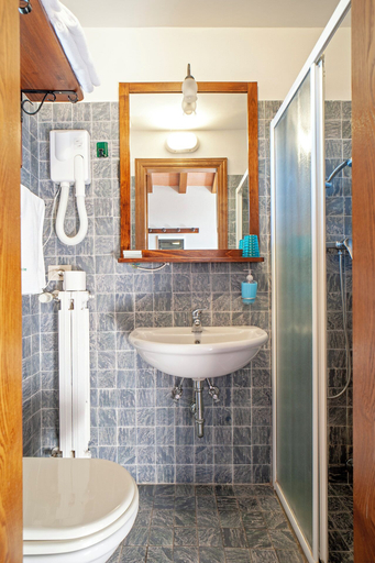 Bathroom, Agriturismo Tenuta Isola Verde, Florence