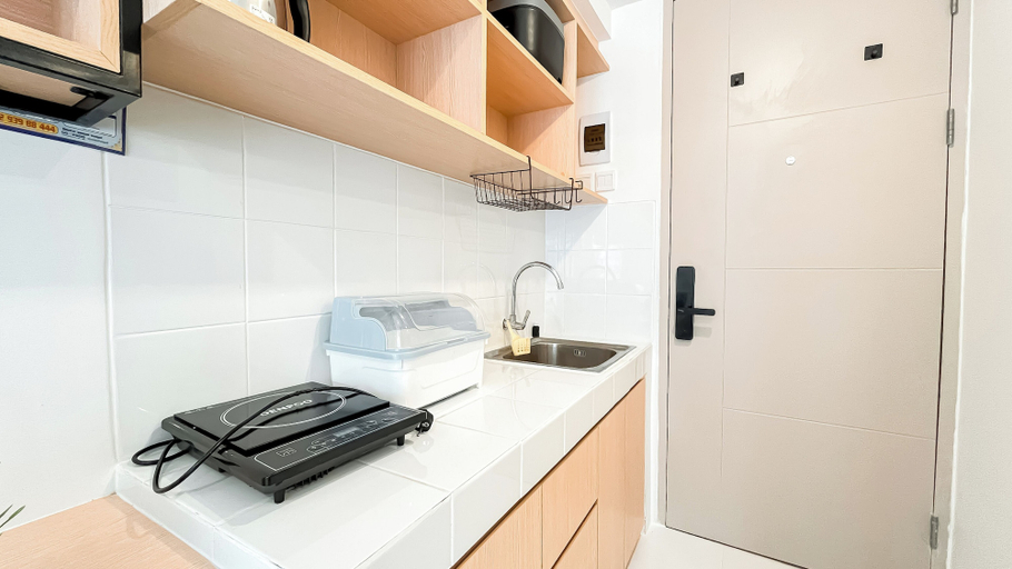 Private kitchen 5, Minimalist Look Studio Near Tokyo Hub At Tokyo Riverside Pik 2 Apartment, Tangerang