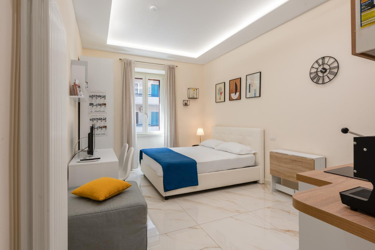 Bedroom 2, Maison38GuestHouse, Napoli