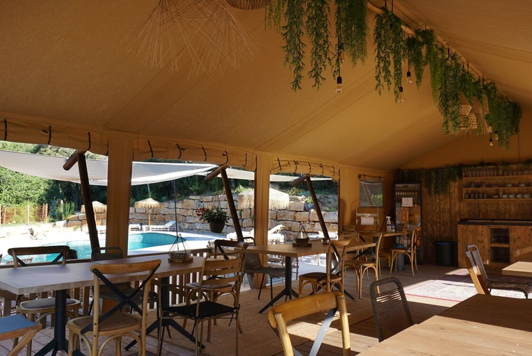 Food & Drinks 4, Glamping Can Bora Lodges, Girona