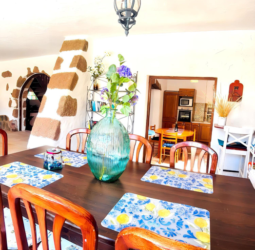 Facilities 3, Villa Medinilla with private Pool in Conil, Las Palmas