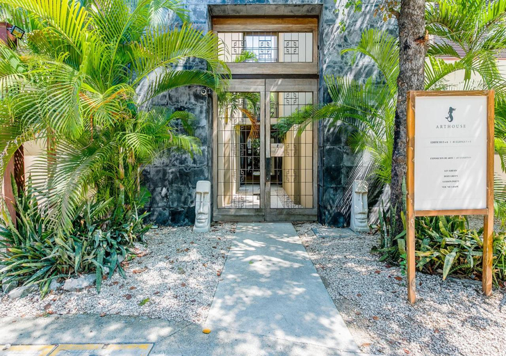 Others 3, Luxurious Oasis Jacuzzi with Art Gallery and Pool, Cozumel
