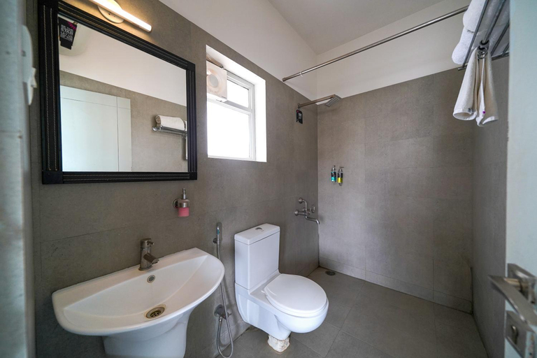 Bathroom 5, Olive Zip Koramangala 100Ft Road by Embassy Group, Bangalore
