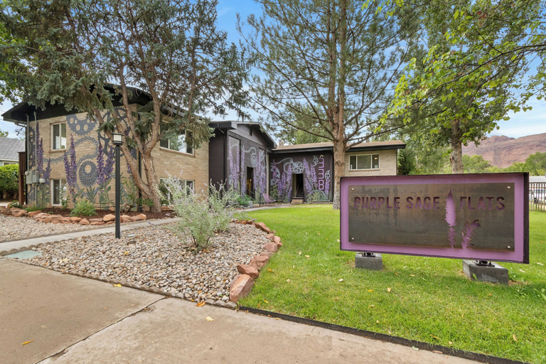 Primary image, Purple Sage Flats, Grand