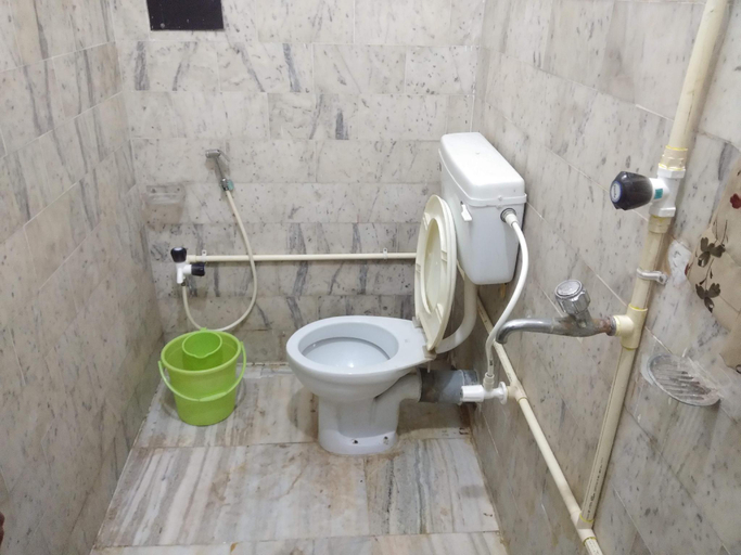 Bathroom, SRS guest house , Khordha