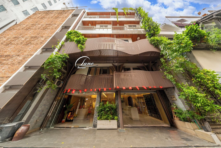 Front of property, Lune Boutique Hotel & Apartment Da nang, Da Nang