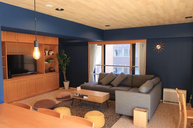 Room 2, Maison Odori Park, Sapporo