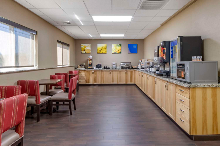 Food & Drinks 5, Comfort Inn Great Falls South, Cascade