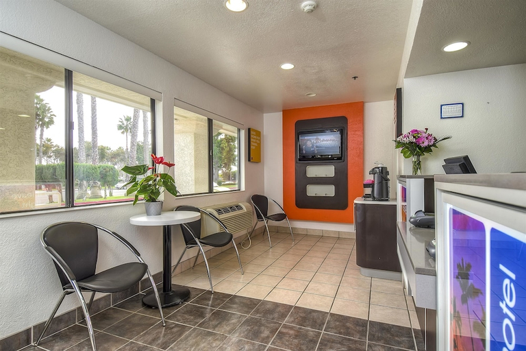 Others 5, Motel6 Carlsbad, CA Beach, San Diego