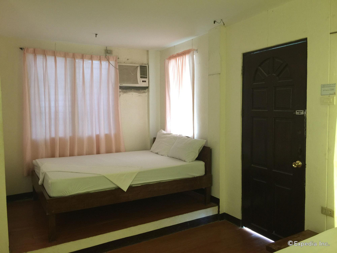 Bedroom 2, Cozy Coron Inn, Coron