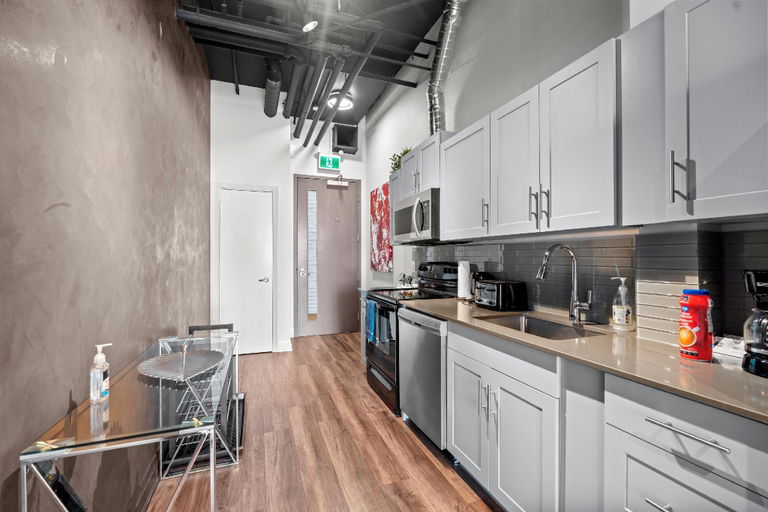 Others 2, Finch West Residence Suites – Hotel DUKE, Toronto