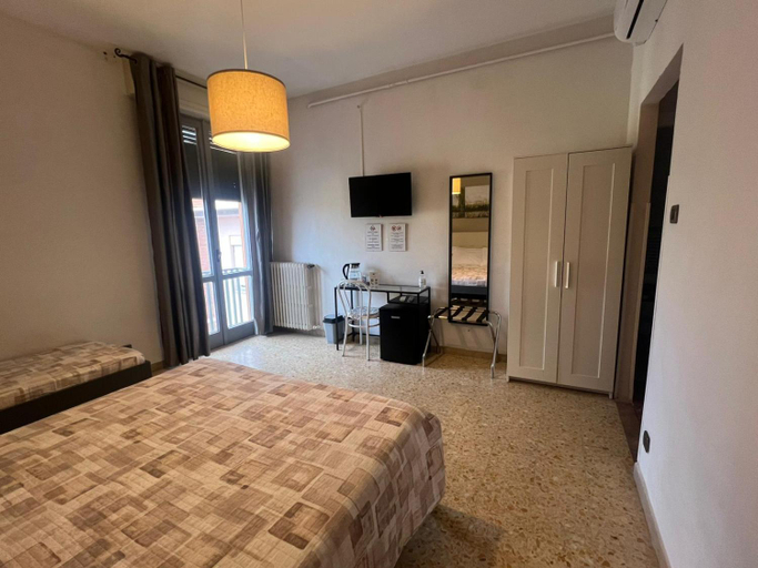 Bedroom 2, Vacanze Pisane, Pisa