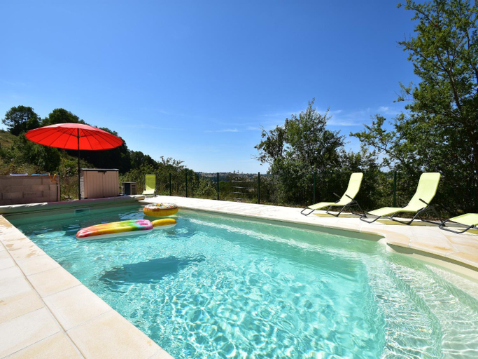 Sport & Beauty, Burgundy Poolside Getaway, Saône-et-Loire