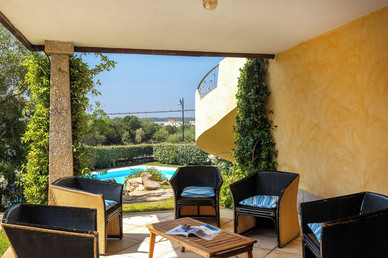 Terrace/patio, S è - Beach Rooms LE, Olbia-Tempio